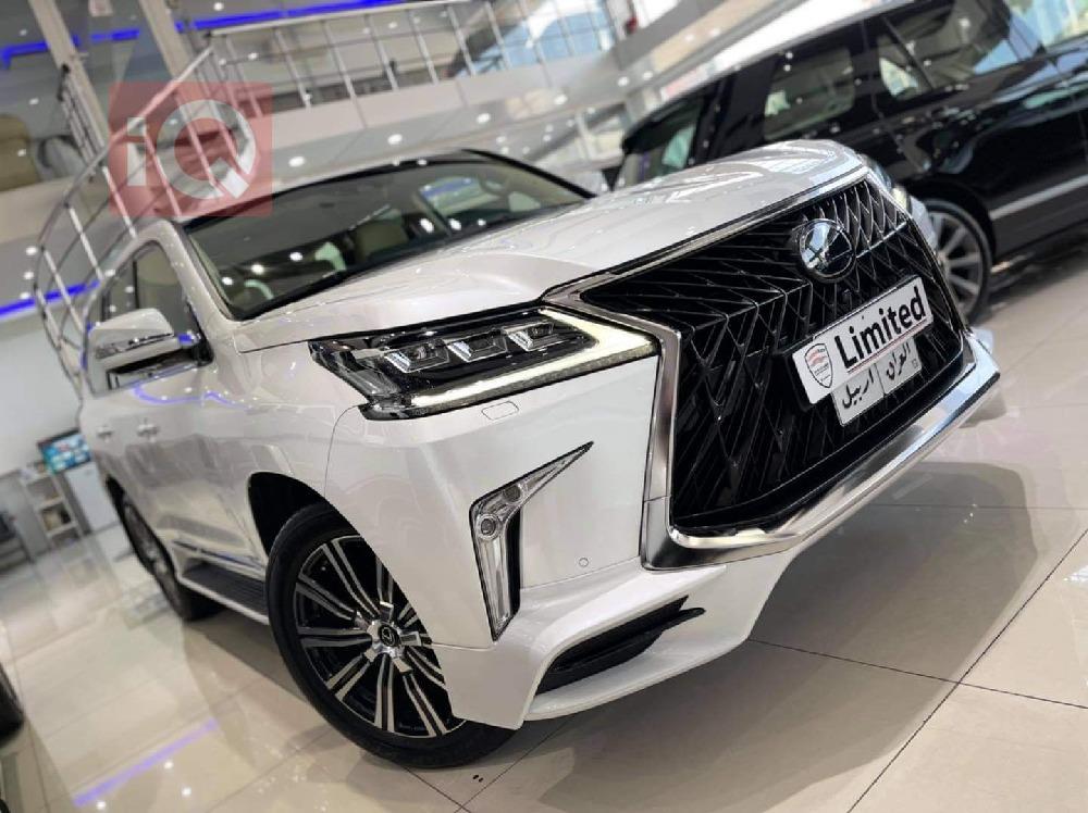 Lexus LX